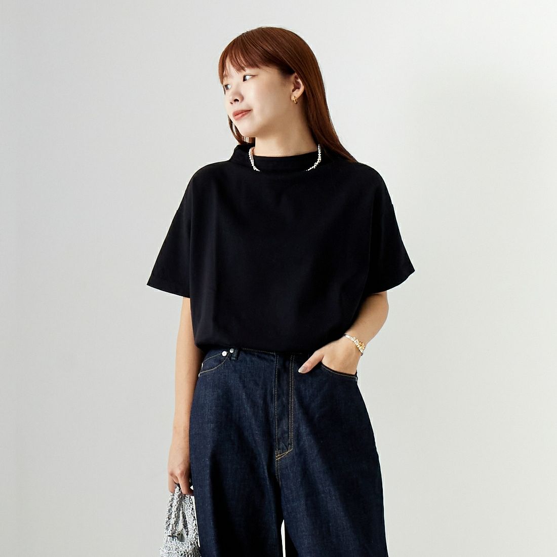 Commencement [コメンスメント] ボトルネックショートスリーブTシャツ [C-187] BLACK &&モデル身長：167cm 着用サイズ：F&&