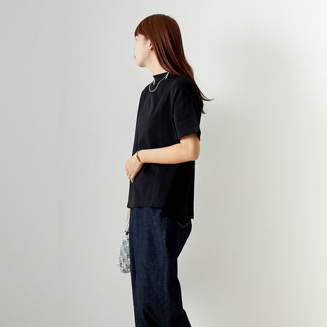 Commencement [コメンスメント] ボトルネックショートスリーブTシャツ [C-187] BLACK &&モデル身長：167cm 着用サイズ：F&&
