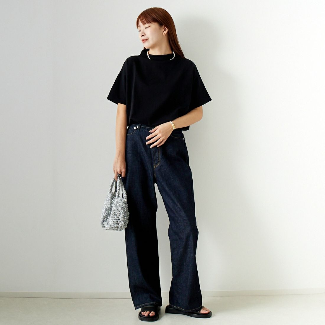 Commencement [コメンスメント] ボトルネックショートスリーブTシャツ [C-187] BLACK &&モデル身長：167cm 着用サイズ：F&&