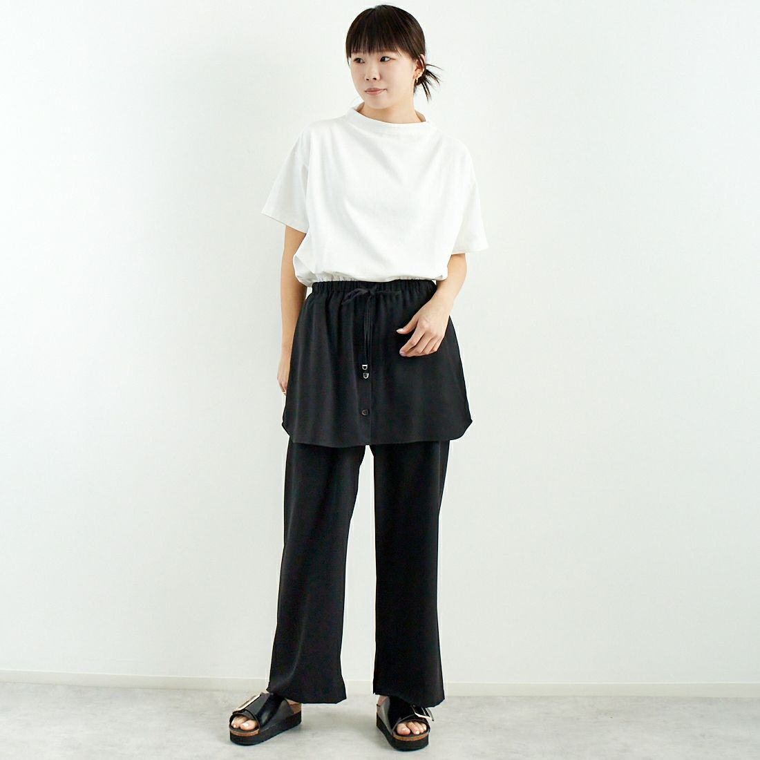 Commencement [コメンスメント] ボトルネックショートスリーブTシャツ [C-187] WHITE &&モデル身長：167cm 着用サイズ：F&&