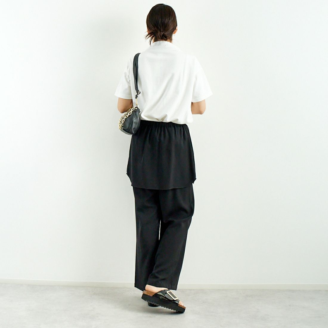 Commencement [コメンスメント] ボトルネックショートスリーブTシャツ [C-187] WHITE &&モデル身長：167cm 着用サイズ：F&&