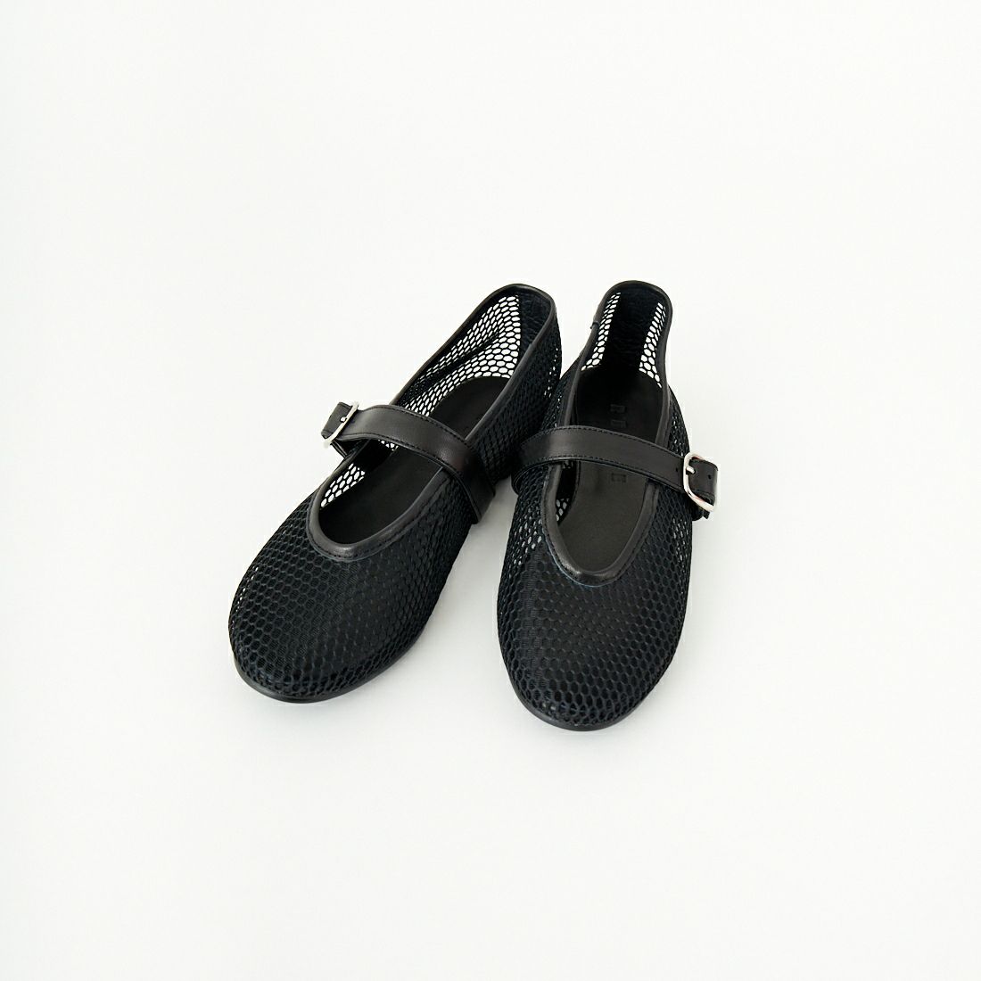 REMME [レメ] ストラップメッシュフラットシューズ [ZH-25S042] BLACK