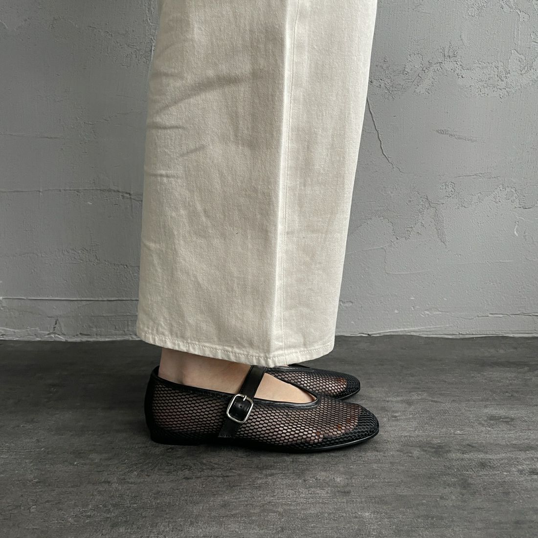 REMME [レメ] ストラップメッシュフラットシューズ [ZH-25S042] BLACK