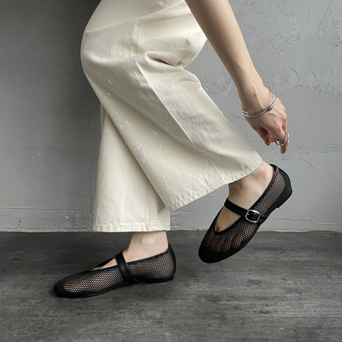 REMME [レメ] ストラップメッシュフラットシューズ [ZH-25S042] BLACK