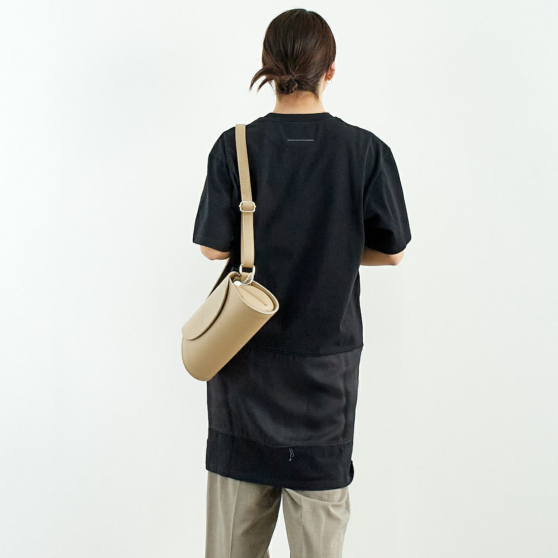 MM6 Maison Margiela [エムエムシックス メゾン マルジェラ] ミニワンピース [S52DA0058-M20050] 900 BLACK &&モデル身長：167cm 着用サイズ：S&&
