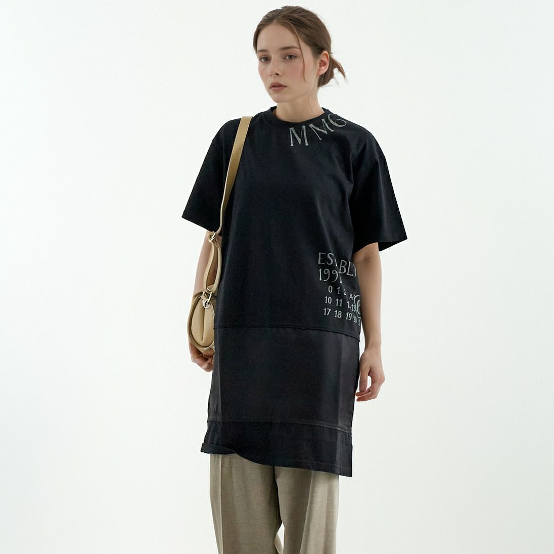 MM6 Maison Margiela [エムエムシックス メゾン マルジェラ] ミニワンピース [S52DA0058-M20050] 900 BLACK &&モデル身長：167cm 着用サイズ：S&&