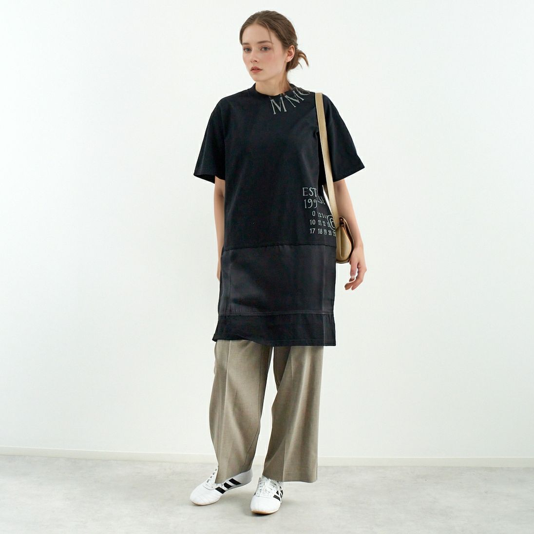 MM6 Maison Margiela [エムエムシックス メゾン マルジェラ] ミニワンピース [S52DA0058-M20050] 900 BLACK &&モデル身長：167cm 着用サイズ：S&&
