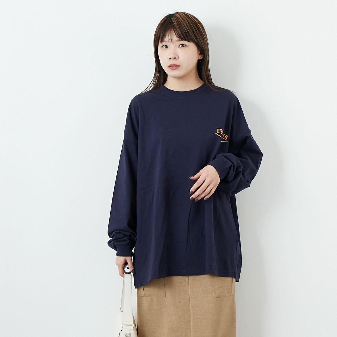 GOOD ROCK SPEED [グッドロックスピード] BEASTIE BOYS NAME ロングスリーブTシャツ [25BEA001W] NAVY &&モデル身長：167cm 着用サイズ：F&&