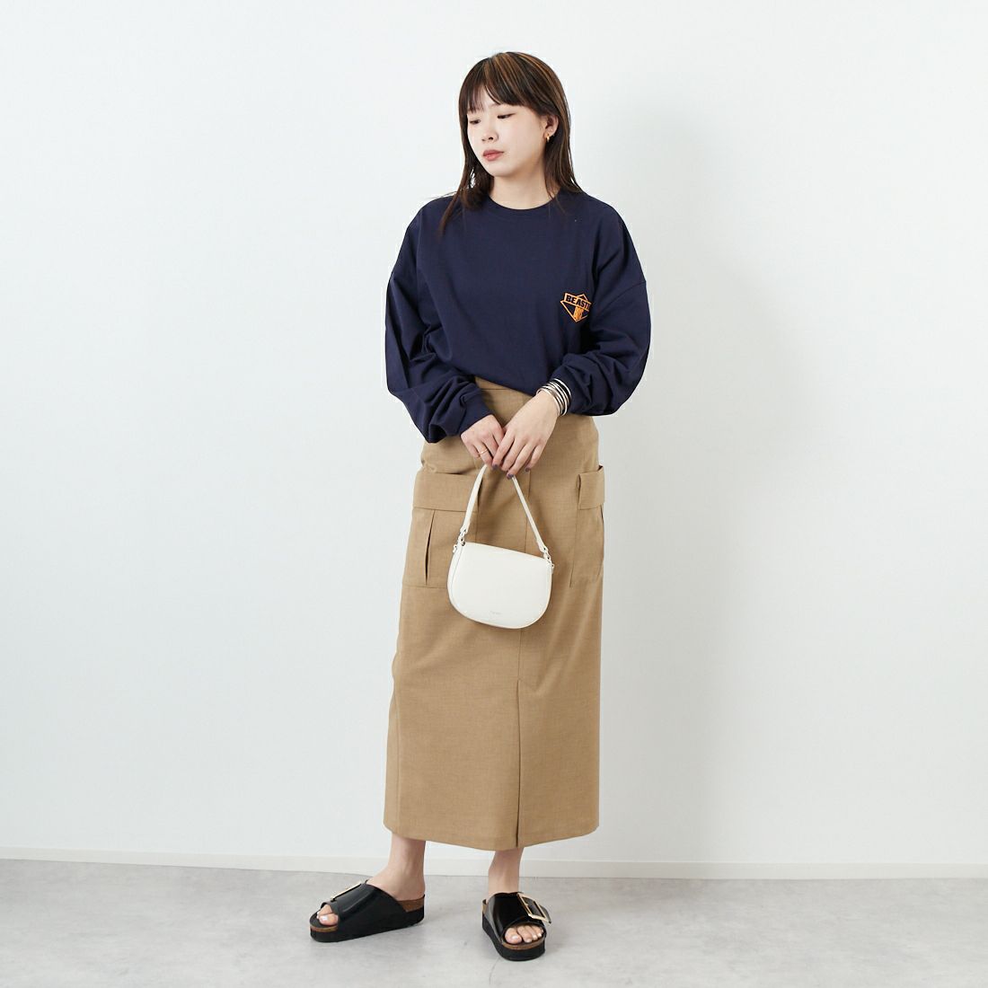 GOOD ROCK SPEED [グッドロックスピード] BEASTIE BOYS NAME ロングスリーブTシャツ [25BEA001W] NAVY &&モデル身長：167cm 着用サイズ：F&&