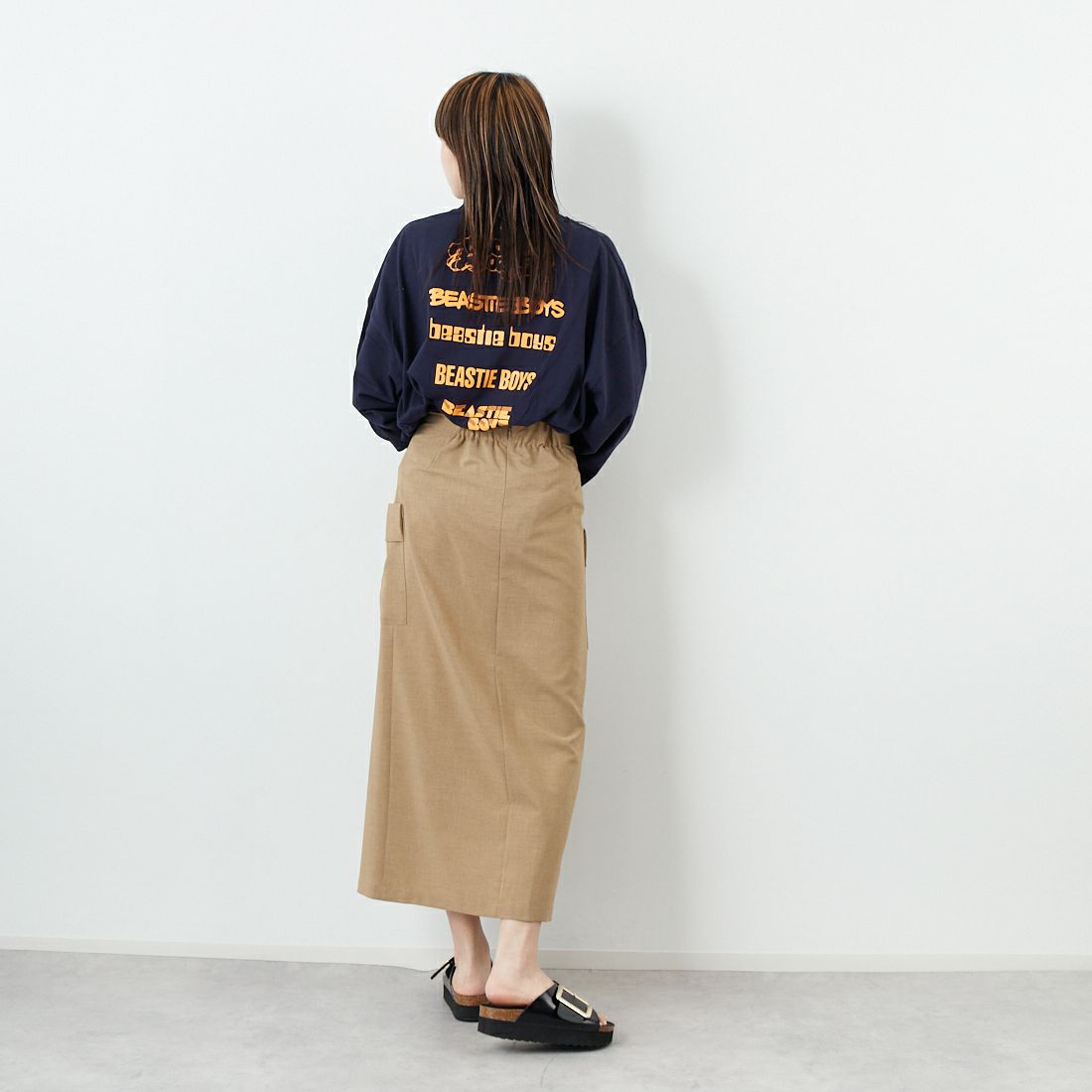 GOOD ROCK SPEED [グッドロックスピード] BEASTIE BOYS NAME ロングスリーブTシャツ [25BEA001W] NAVY &&モデル身長：167cm 着用サイズ：F&&