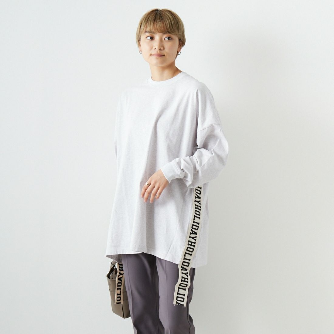 WHITE&&モデル身長：160cm 着用サイズ：ONE SIZE&&