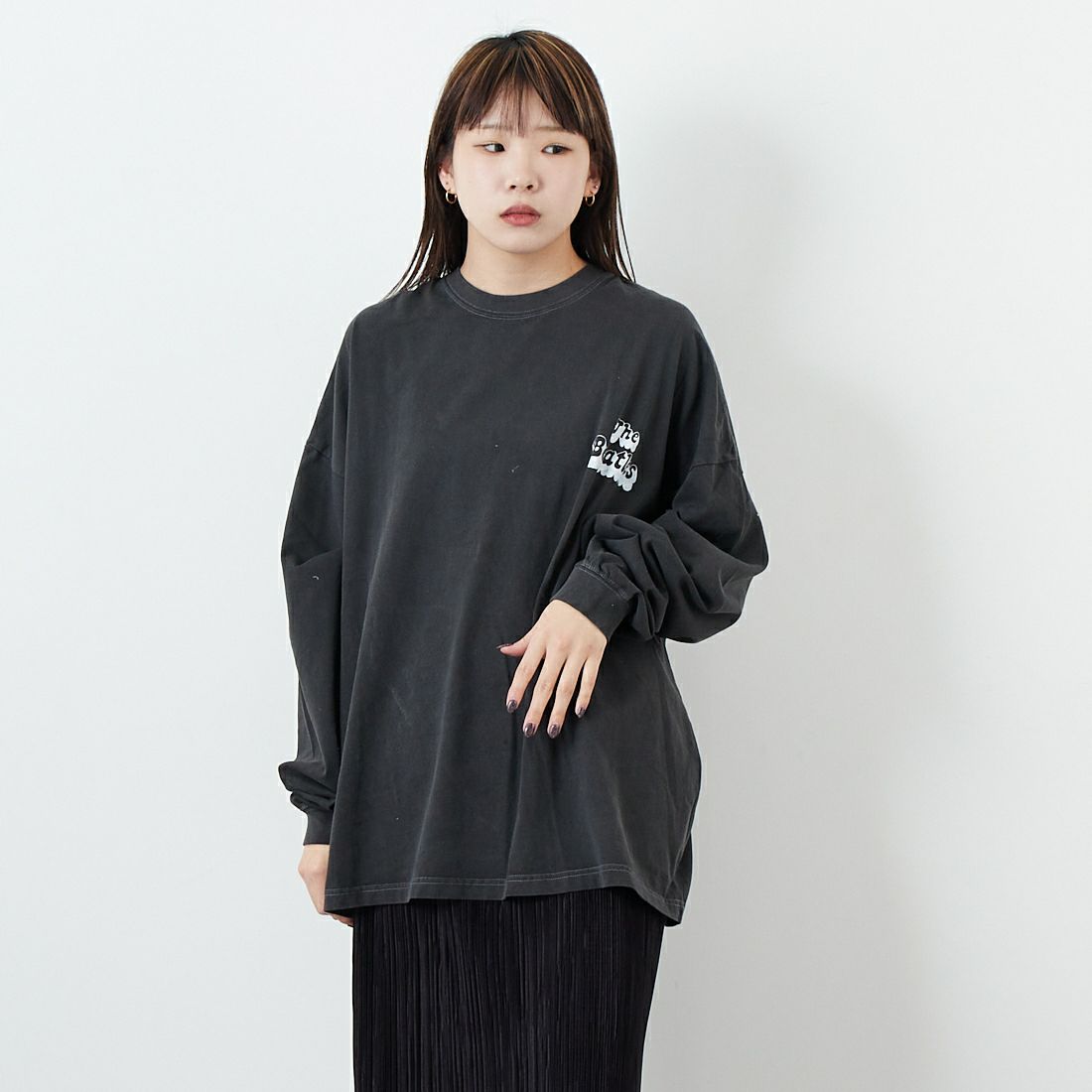 GOOD ROCK SPEED [グッドロックスピード] THE BEATLES NAME ロングスリーブTシャツ [25BTL001W] CHARCOAL &&モデル身長：167cm 着用サイズ：F&&