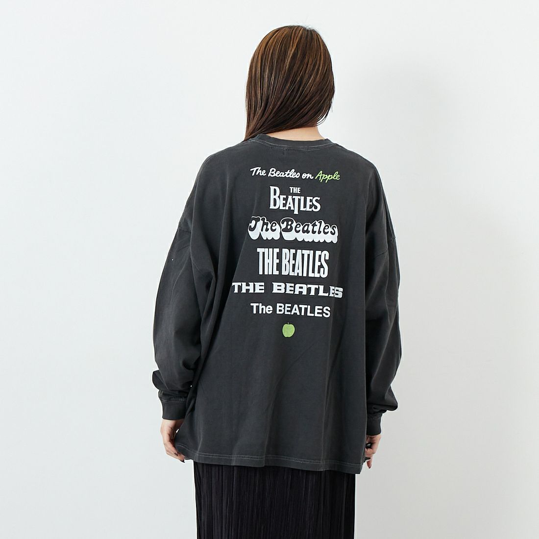 GOOD ROCK SPEED [グッドロックスピード] THE BEATLES NAME ロングスリーブTシャツ [25BTL001W] CHARCOAL &&モデル身長：167cm 着用サイズ：F&&