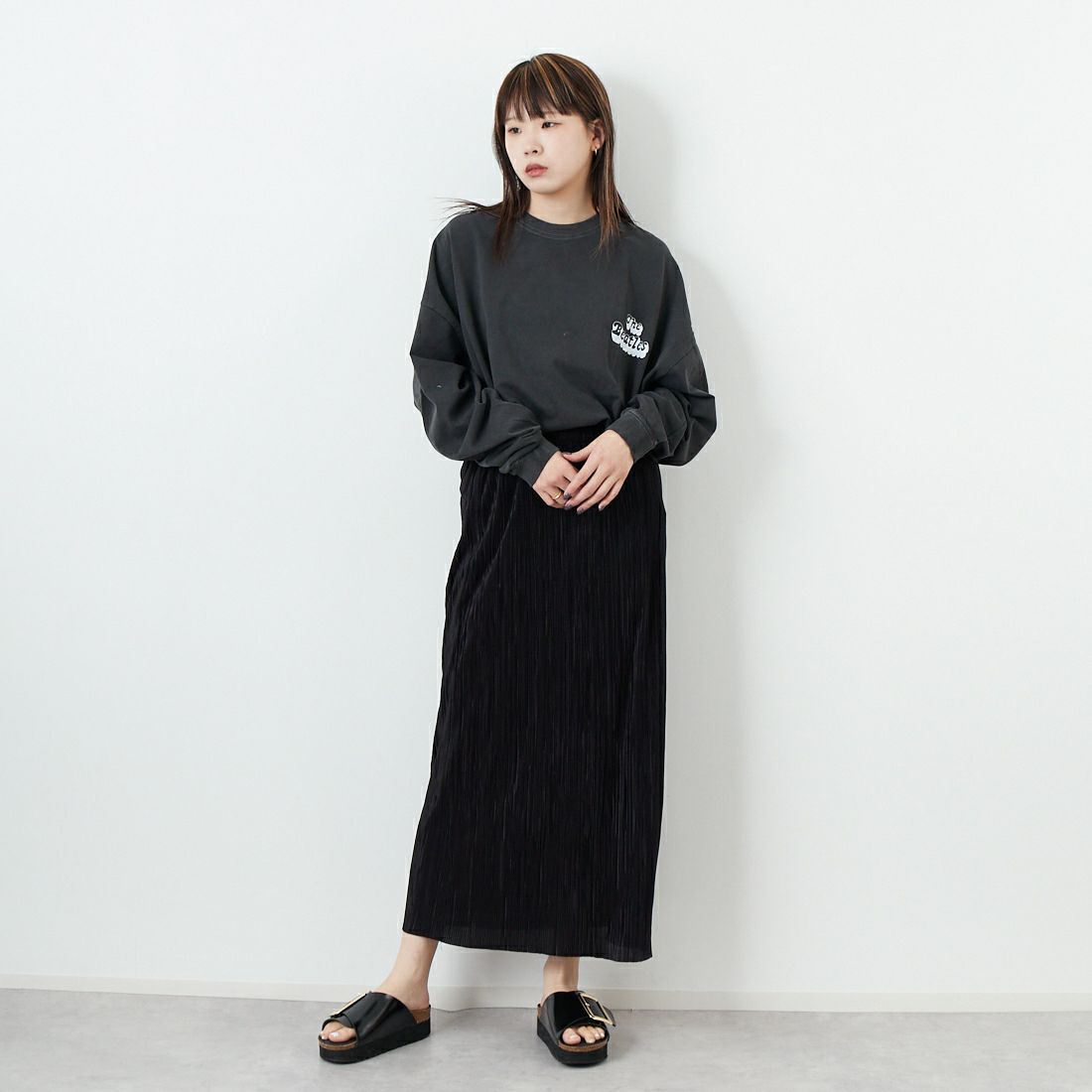 GOOD ROCK SPEED [グッドロックスピード] THE BEATLES NAME ロングスリーブTシャツ [25BTL001W] CHARCOAL &&モデル身長：167cm 着用サイズ：F&&