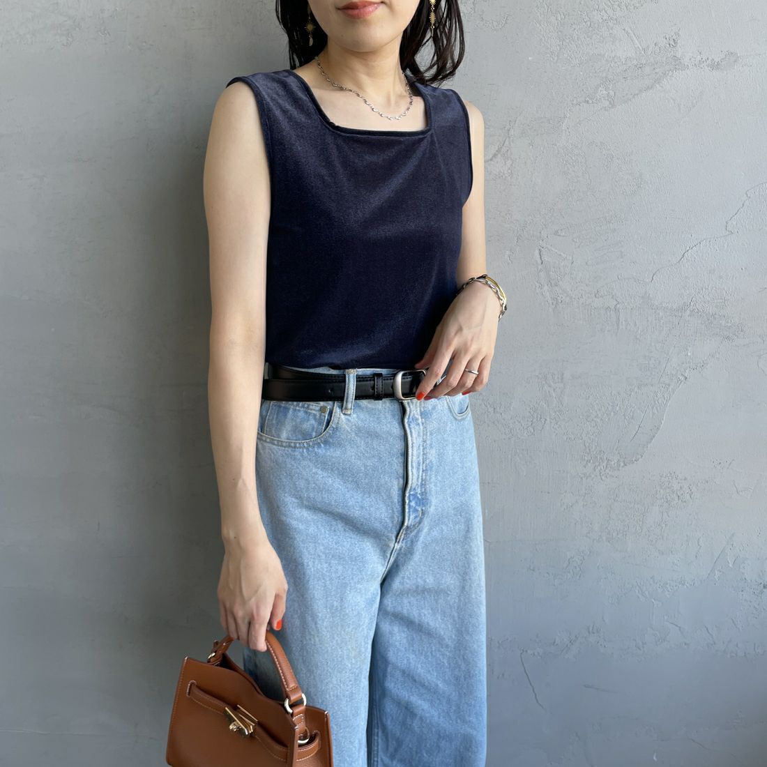 Jeans Factory Clothes [ジーンズファクトリークローズ] 前後2WAY シアーベロア ノースリーブカットソー [21254065] 076 ﾈｲﾋﾞｰ &&モデル身長：160cm 着用サイズ：F&&