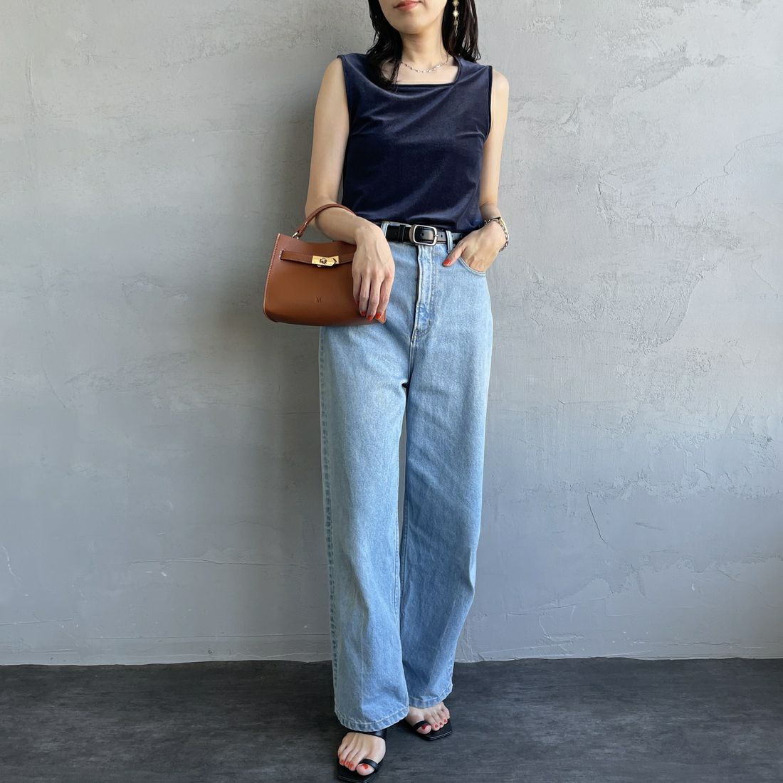 Jeans Factory Clothes [ジーンズファクトリークローズ] 前後2WAY シアーベロア ノースリーブカットソー [21254065] 076 ﾈｲﾋﾞｰ &&モデル身長：160cm 着用サイズ：F&&
