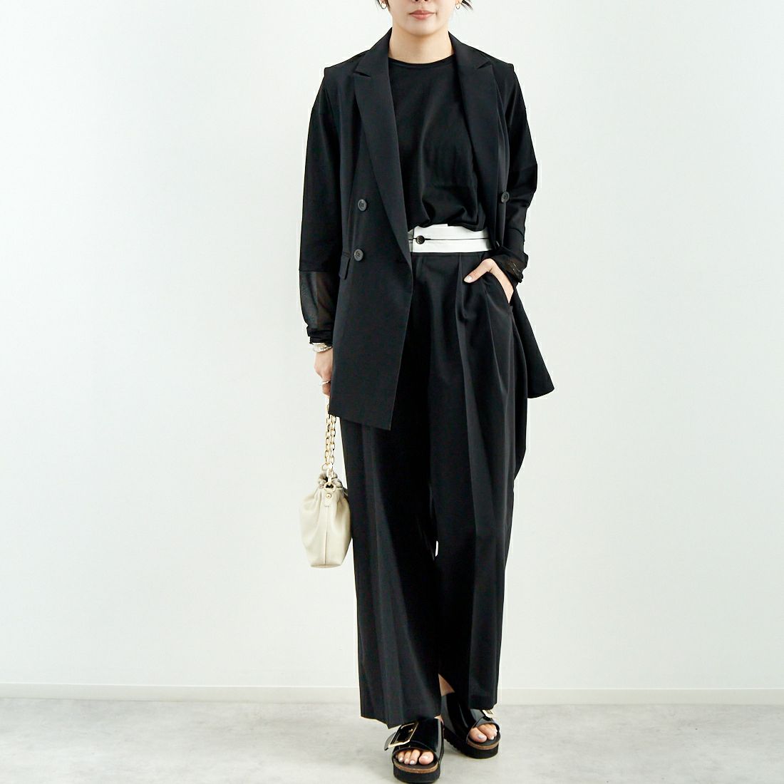Jeans Factory Clothes [ジーンズファクトリークローズ] ミドルジレ [21254054] 004 ﾌﾞﾗｯｸ &&モデル身長：167cm 着用サイズ：F&&
