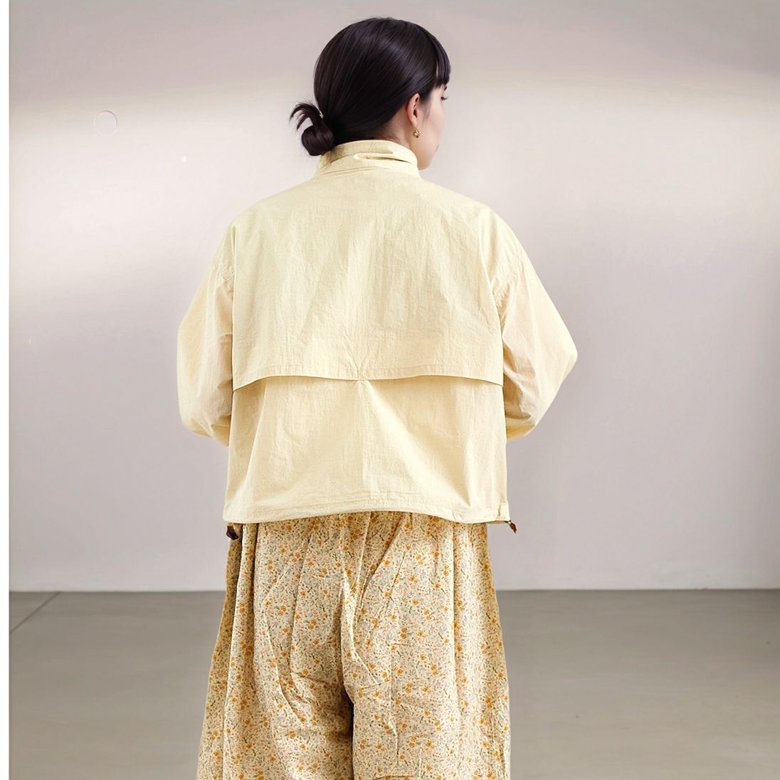 KELTY [ケルティ] ショートスタンダードブルゾン [KE25112005] IVORY &&モデル身長：167cm 着用サイズ：F&&