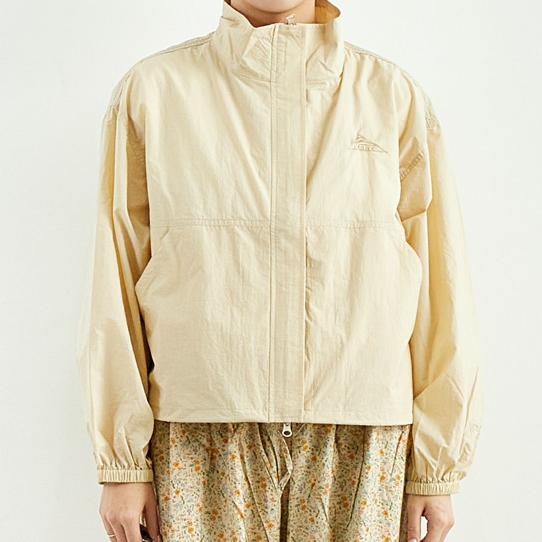 KELTY [ケルティ] ショートスタンダードブルゾン [KE25112005] IVORY &&モデル身長：167cm 着用サイズ：F&&