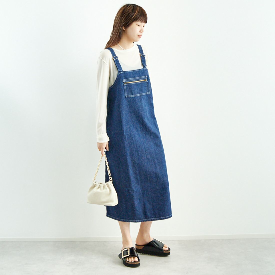 DANTON [ダントン] デニム オーバーオールスカート [DT-F0009KDM] INDIGO &&モデル身長：167cm 着用サイズ：36&&