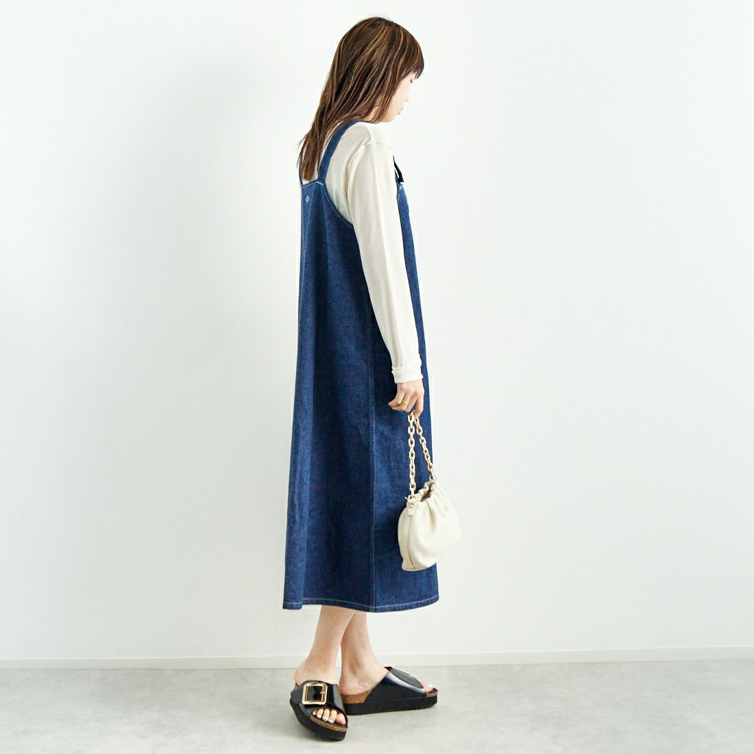 DANTON [ダントン] デニム オーバーオールスカート [DT-F0009KDM] INDIGO &&モデル身長：167cm 着用サイズ：36&&