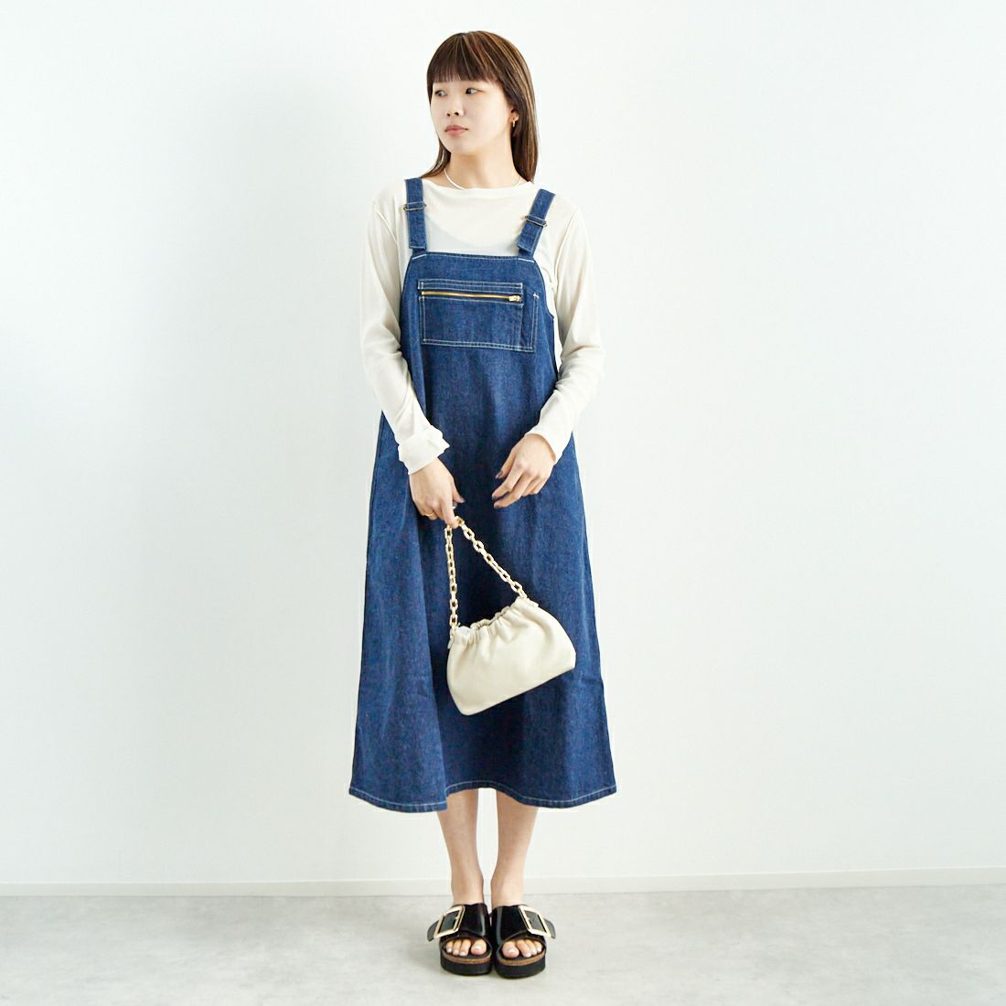 DANTON [ダントン] デニム オーバーオールスカート [DT-F0009KDM] INDIGO &&モデル身長：167cm 着用サイズ：36&&