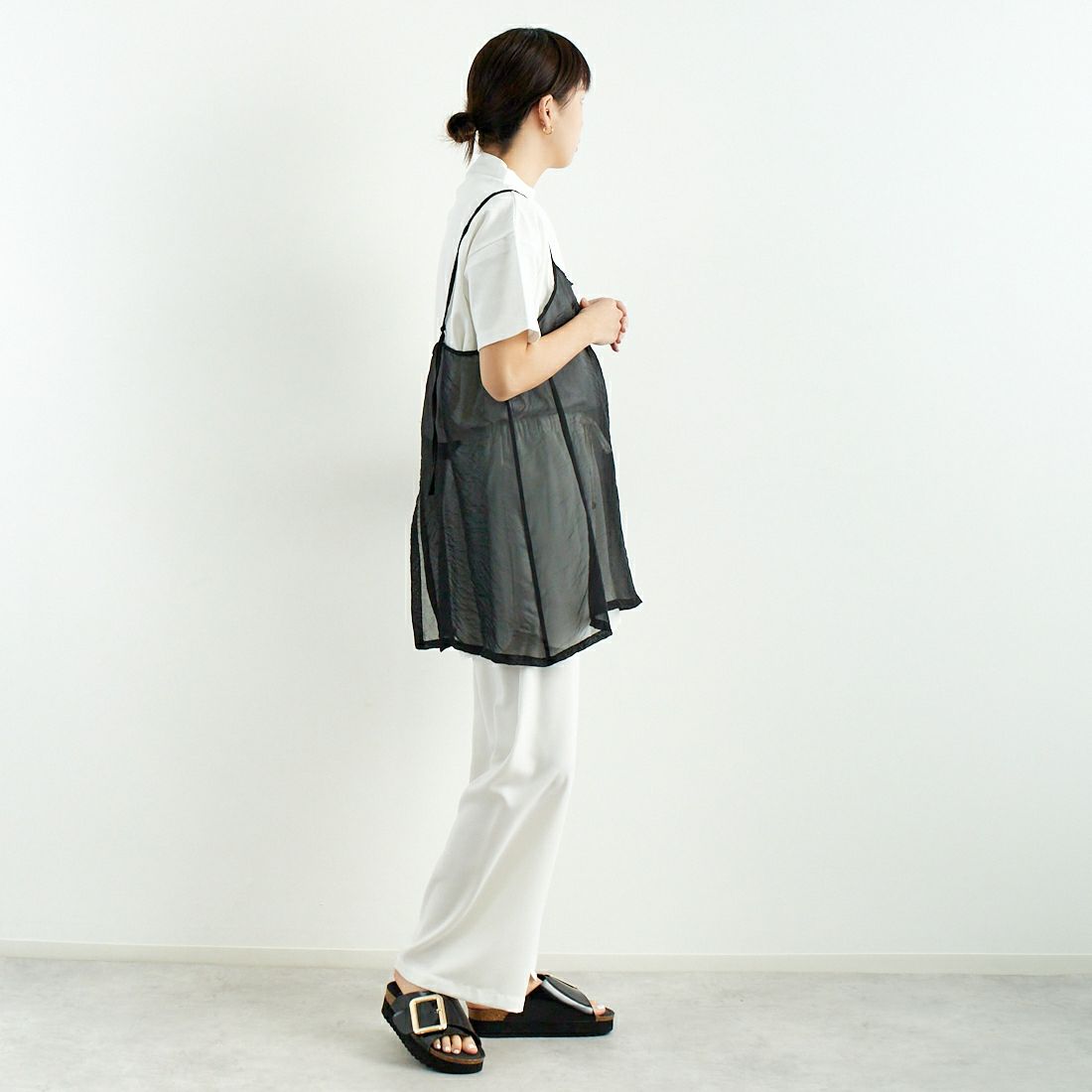 CHIGNON [シニヨン] シャツテールスカートパンツ [3651-025MK] WHITE &&モデル身長：167cm 着用サイズ：F&&