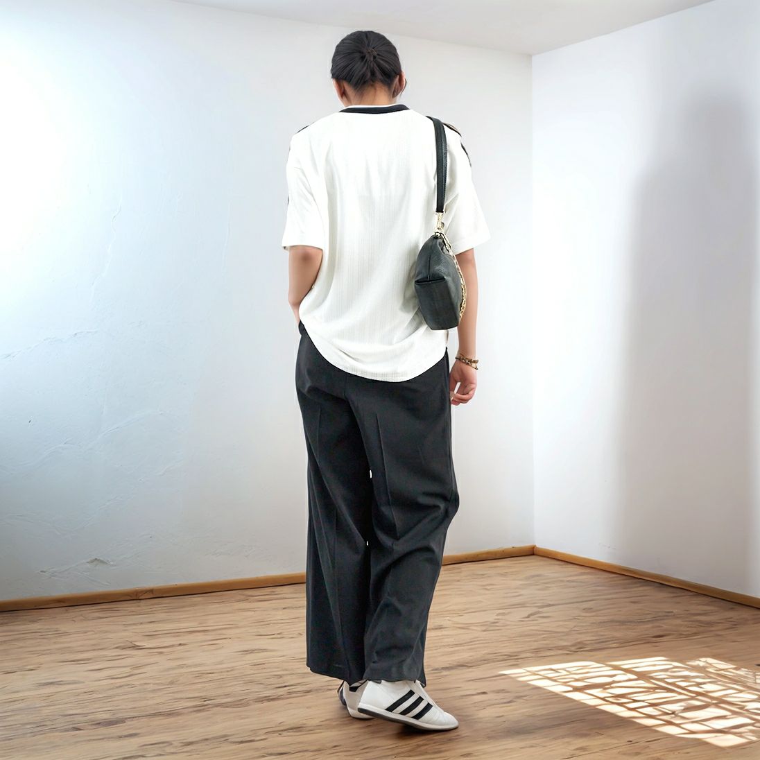 adidas Originals [アディダス オリジナルス] ショートスリーブTシャツ [KMA93] IM9459 &&モデル身長：167cm 着用サイズ：S&&