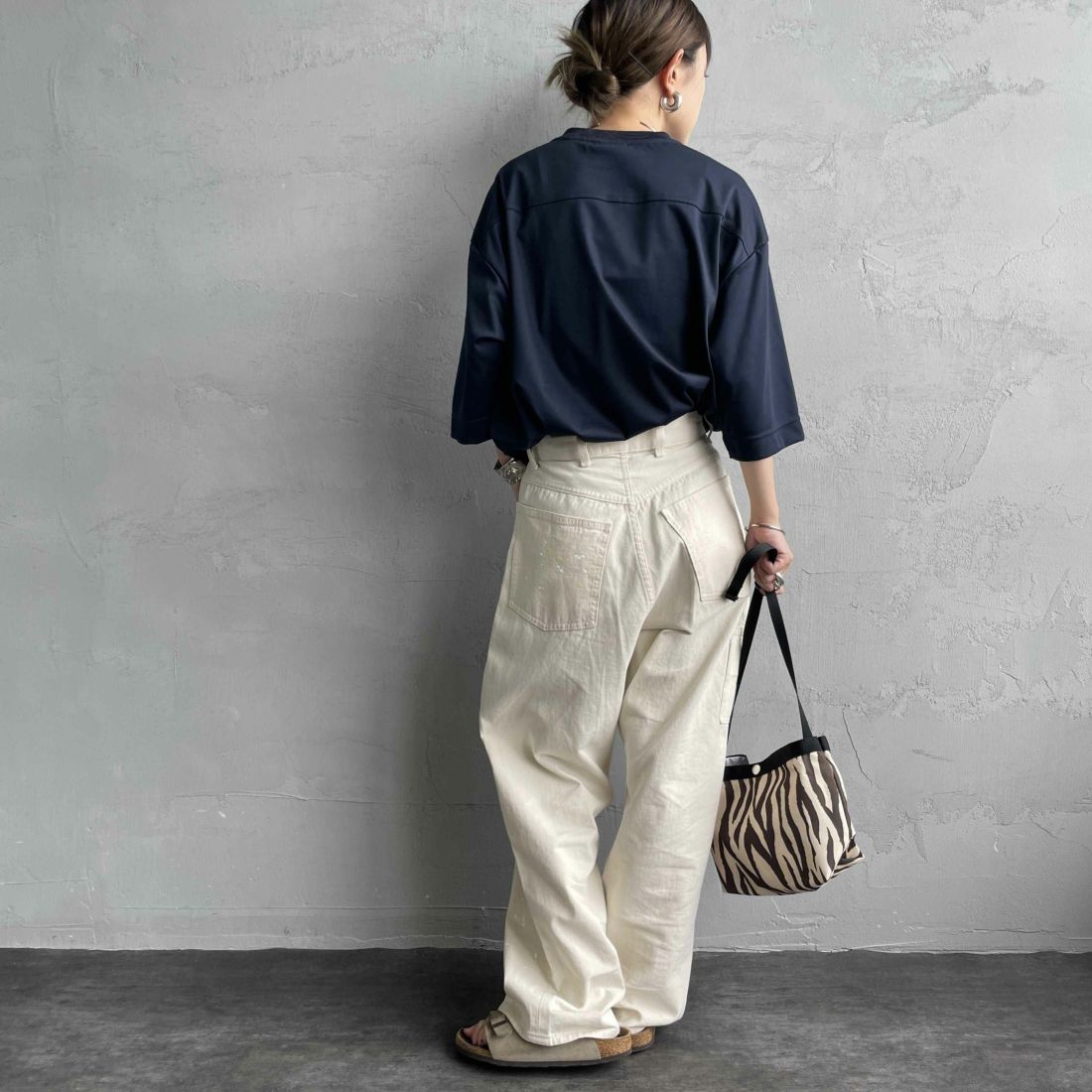 THE SHINZONE [ザ シンゾーン] ハーフスリーブスマートTシャツ [25SMSCU07] 85 NAVY &&モデル身長：150cm 着用サイズ：F0&&