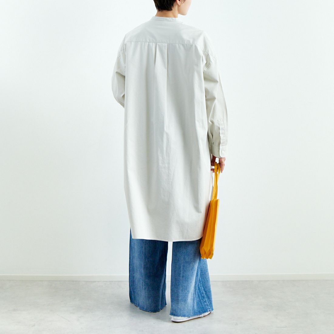 Gymphlex [ジムフレックス] バンドカラーシャツドレス [GY-G0064BIT] SAND BEIGE &&モデル身長：160cm 着用サイズ：14&&