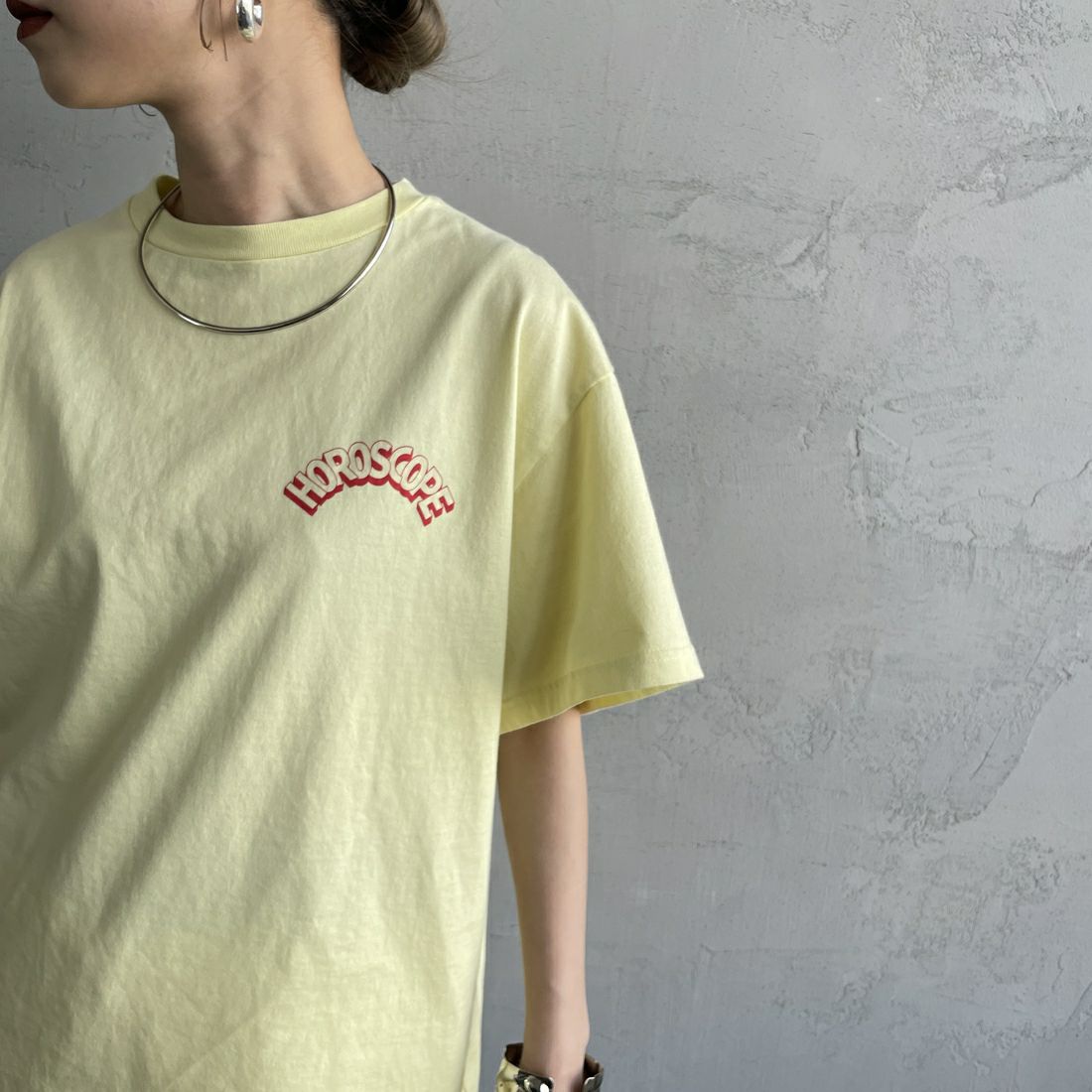 THE SHINZONE [ザ シンゾーン] ホロスコープ Tシャツ [25SMSCU13] 52 LIMEYEL &&モデル身長：150cm 着用サイズ：F0&&
