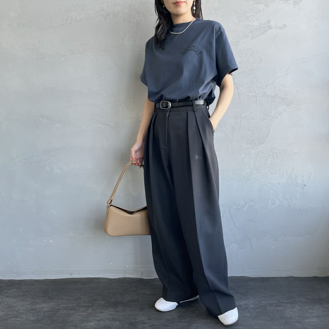THE SHINZONE [ザ シンゾーン] ホロスコープ Tシャツ [25SMSCU13] 06 GRAY &&モデル身長：160cm 着用サイズ：F0&&