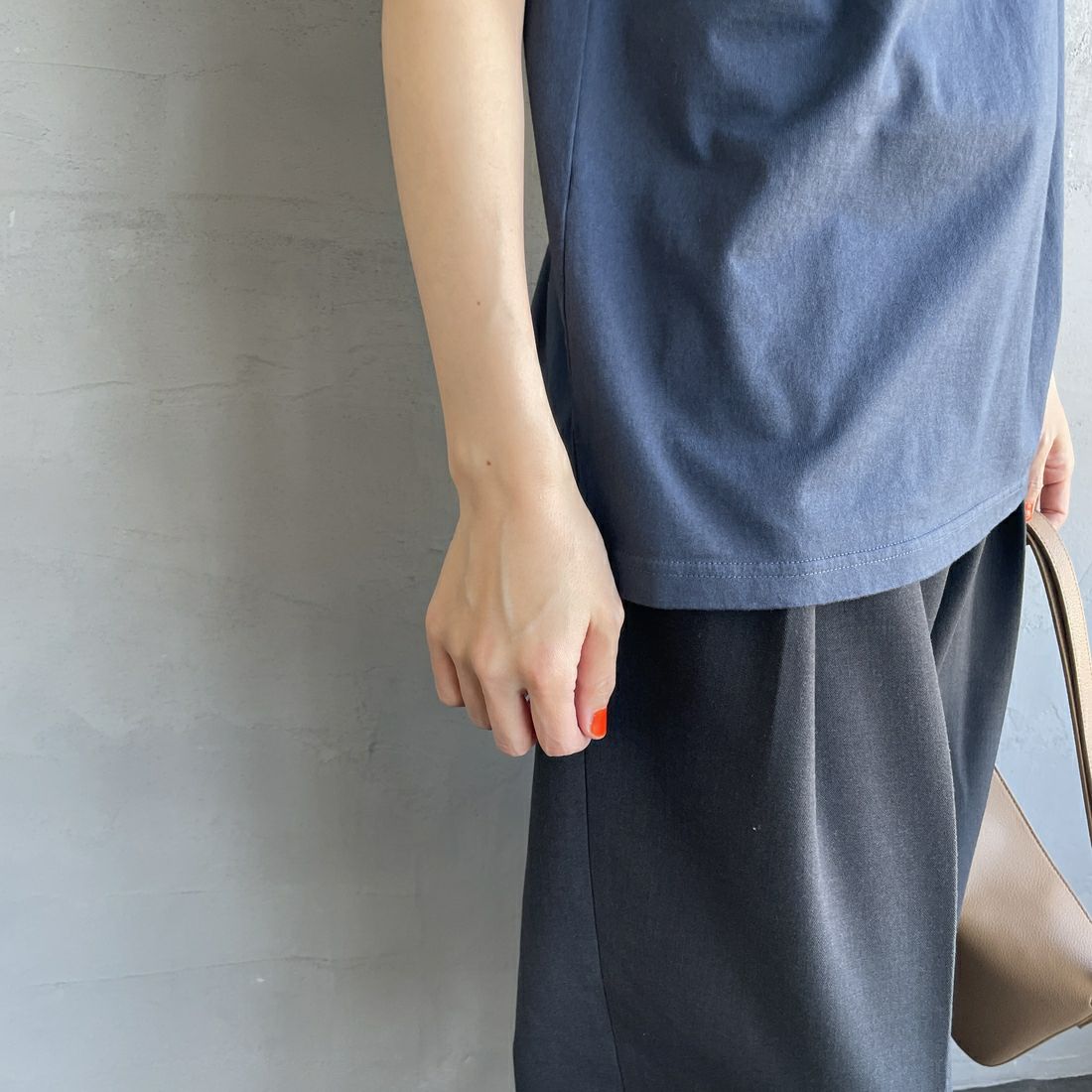 THE SHINZONE [ザ シンゾーン] ホロスコープ Tシャツ [25SMSCU13] 06 GRAY &&モデル身長：160cm 着用サイズ：F0&&