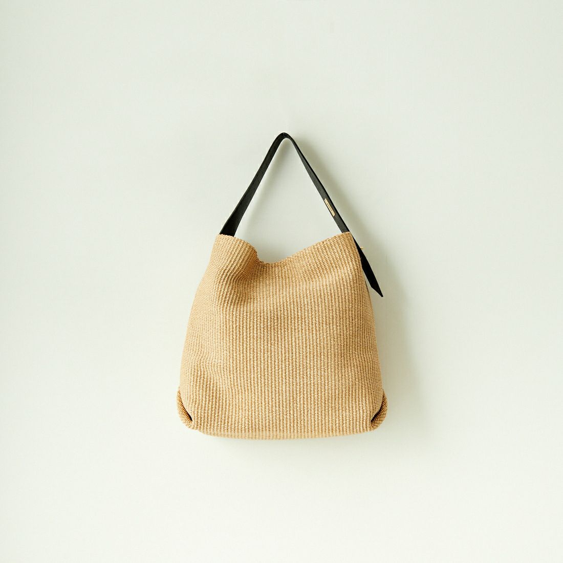 VIOLAdORO [ヴィオラドーロ] SANDRO ワンショルダーバッグ [V-8745