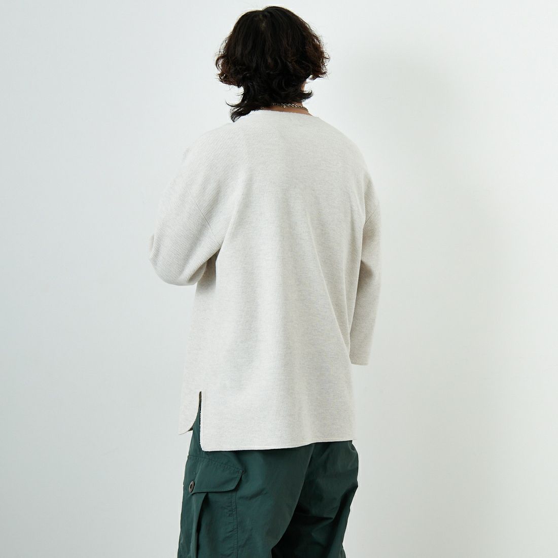 blurhms ROOTSTOCK [ブラームス ルーツストック] 別注 ラフ&スムース サーマル オーバーネック 7分袖Tシャツ [BROOTS24SJF01S25] OATMEAL &&モデル身長：179cm 着用サイズ：3&&
