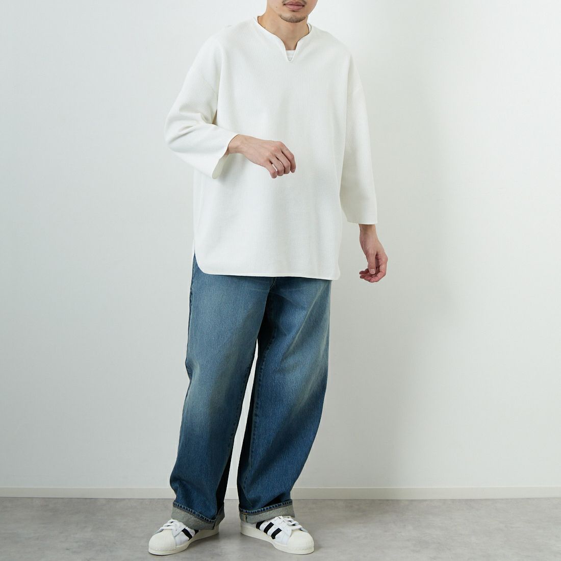 blurhms ROOTSTOCK [ブラームス ルーツストック] 別注 ラフ&スムース サーマル オーバーネック 7分袖Tシャツ [BROOTS24SJF01S25] OFF WHITE &&モデル身長：168cm 着用サイズ：3&&