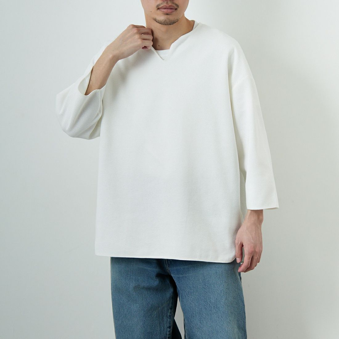 blurhms ROOTSTOCK [ブラームス ルーツストック] 別注 ラフ&スムース サーマル オーバーネック 7分袖Tシャツ [BROOTS24SJF01S25] OFF WHITE &&モデル身長：168cm 着用サイズ：3&&