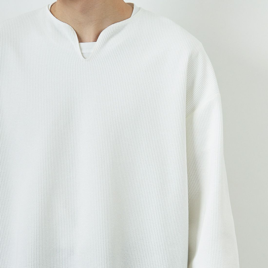 blurhms ROOTSTOCK [ブラームス ルーツストック] 別注 ラフ&スムース サーマル オーバーネック 7分袖Tシャツ [BROOTS24SJF01S25] OFF WHITE &&モデル身長：168cm 着用サイズ：3&&