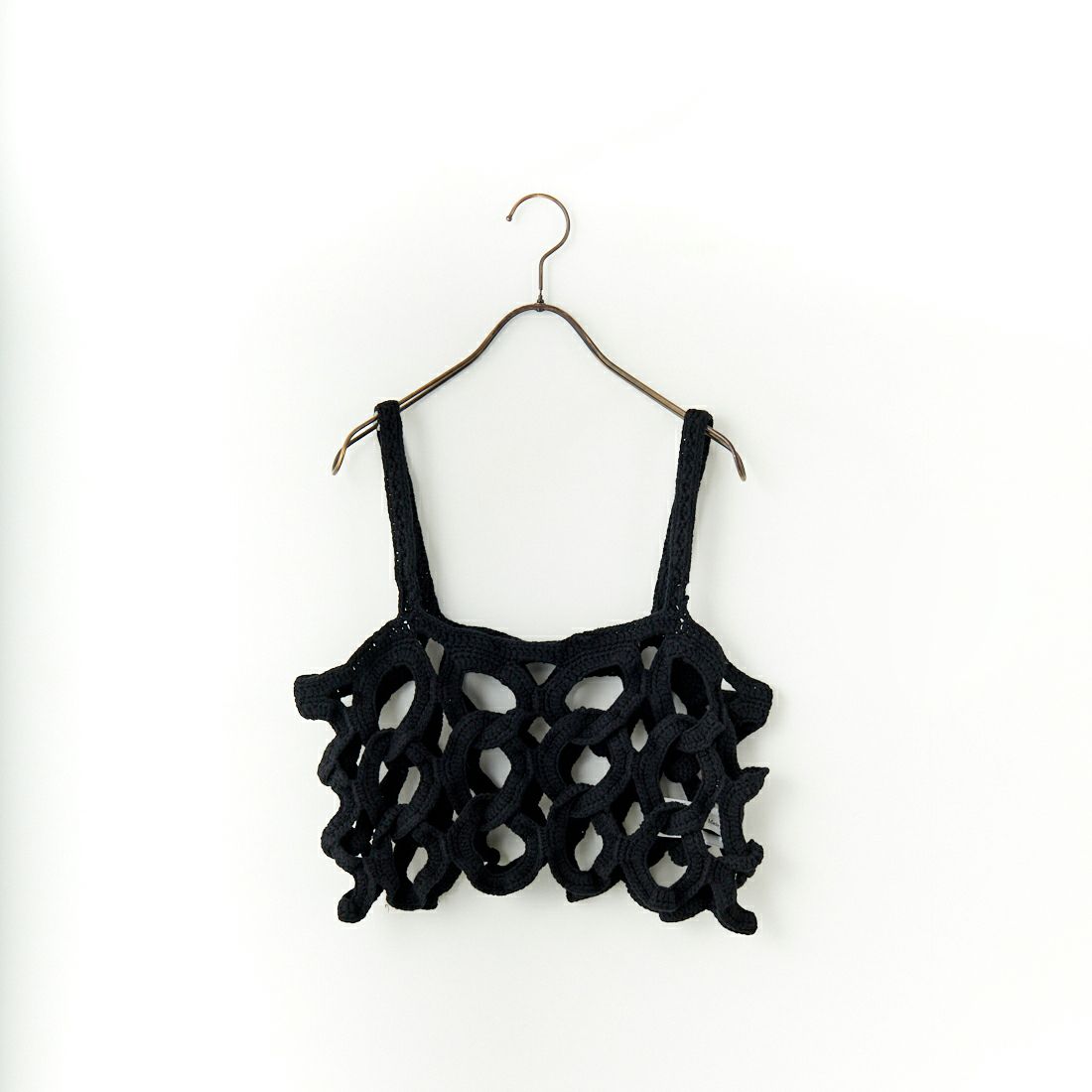 BLACK/BLAC
