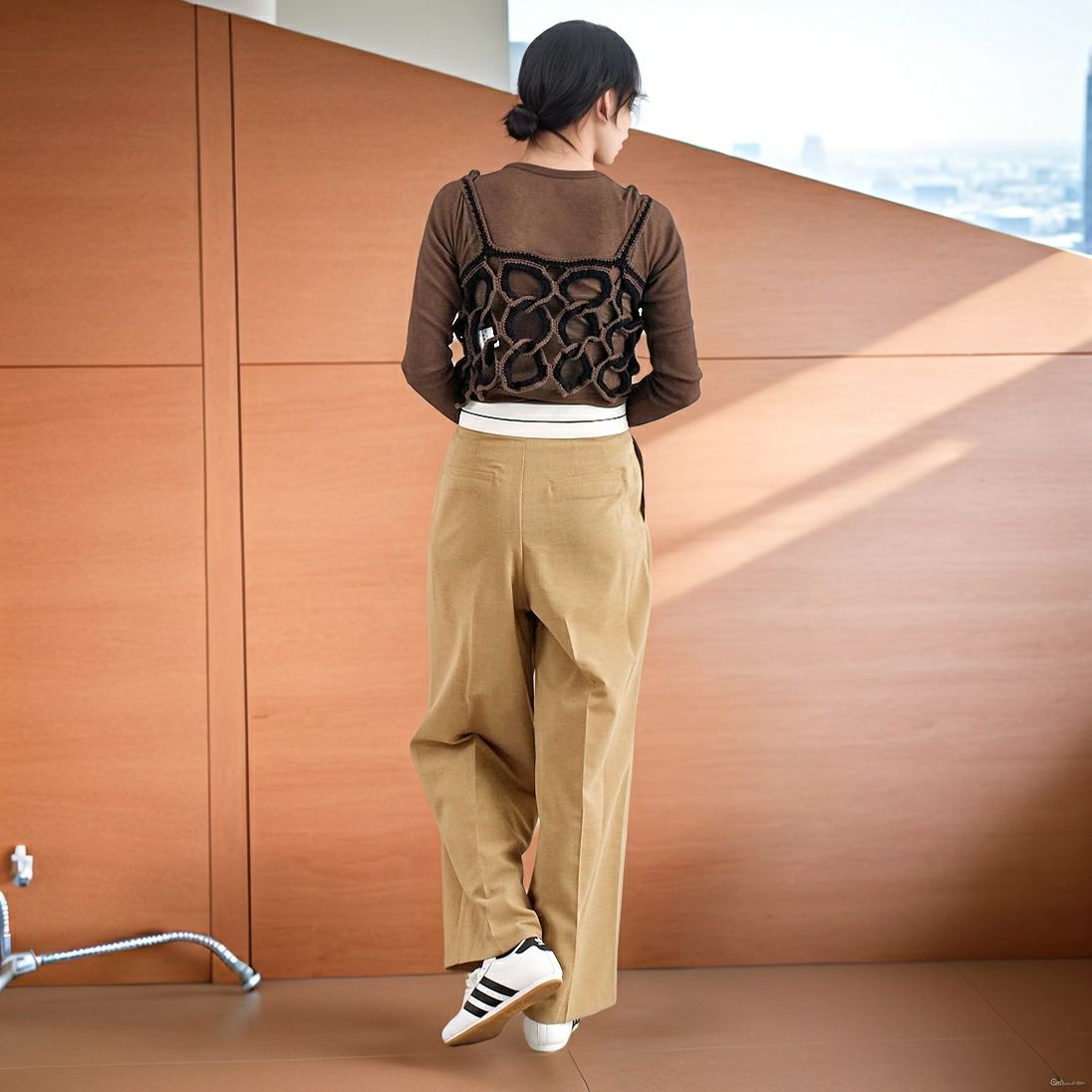 Jf Ready Made [ジェイエフレディメイド] サークルカギ針ビスチェ [12554-WG] BLACK/BEIG &&モデル身長：167cm 着用サイズ：F&&