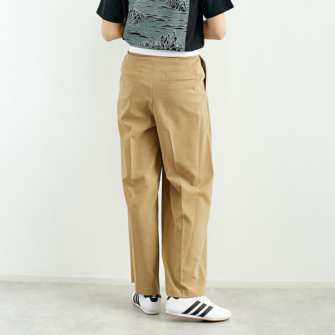 Jeans Factory Clothes [ジーンズファクトリークローズ] マーベルトパンツ [21254056] 033 ﾍﾞｰｼﾞｭ &&モデル身長：167cm 着用サイズ：36&&