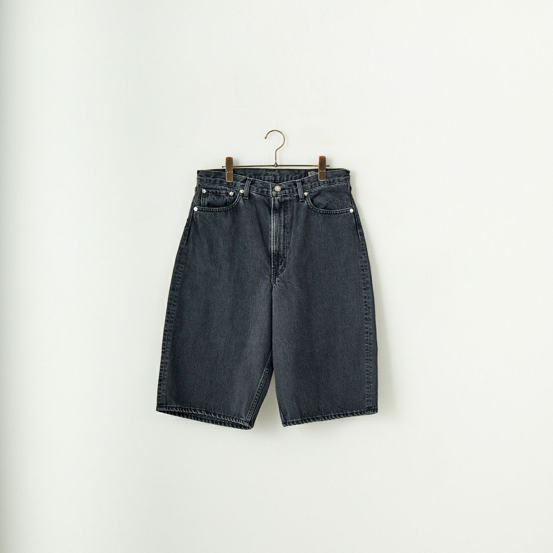 D61S BLACK