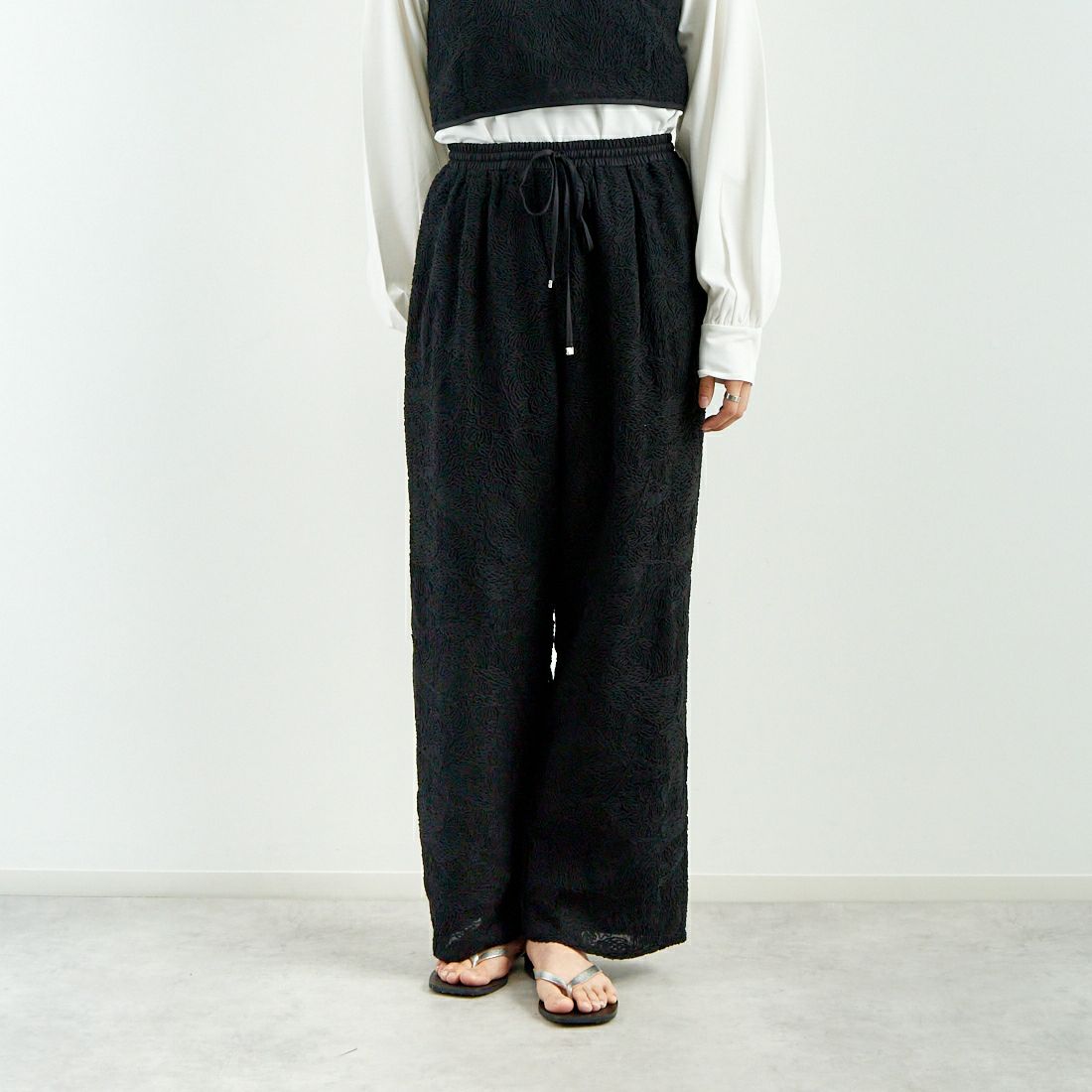 BLACK&&モデル身長：160cm 着用サイズ：F&&