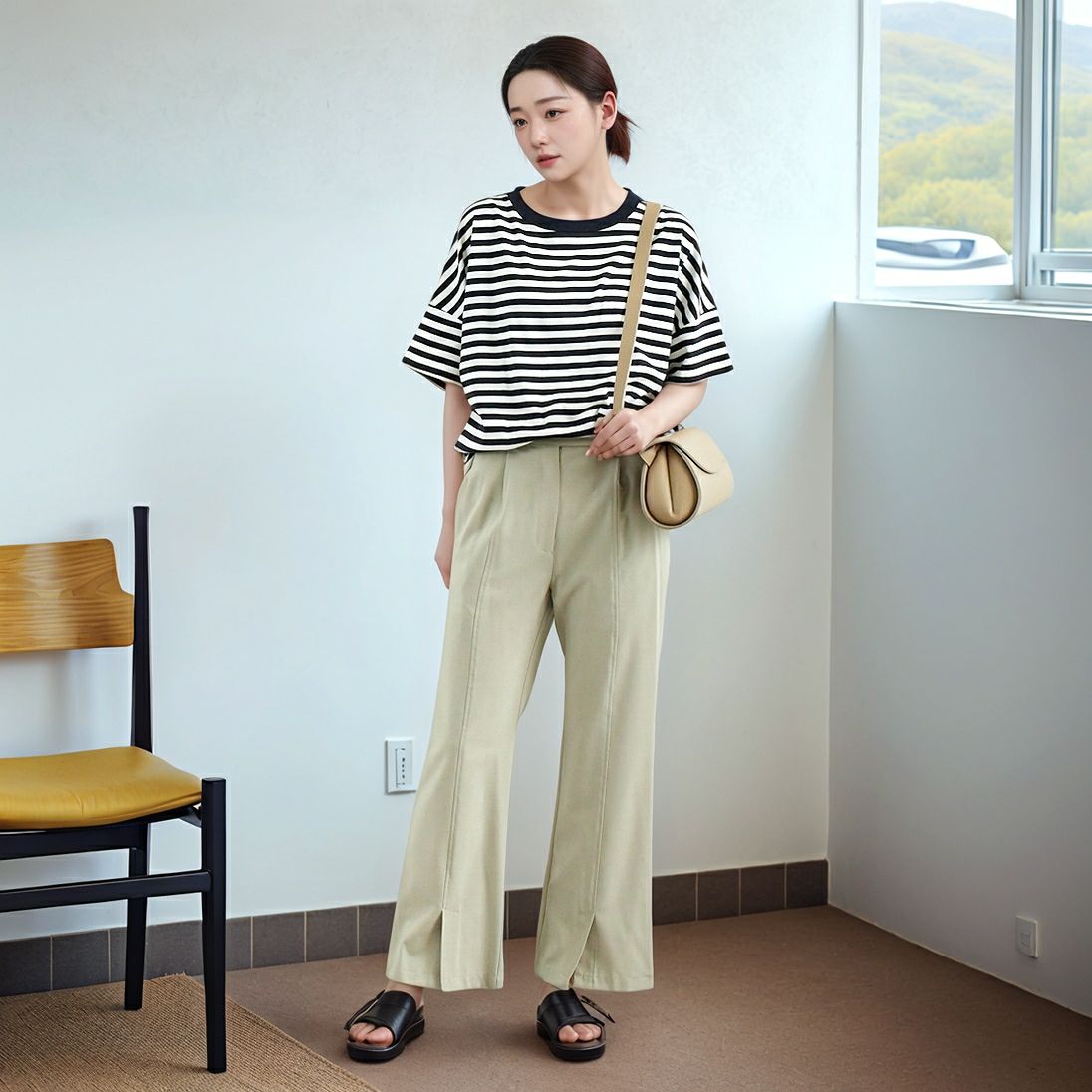 THE SHINZONE [ザ シンゾーン] フレンチストライプ ハーフスリーブTシャツ [25SMSCU05] 85 NAVY &&モデル身長：167cm 着用サイズ：F0&&
