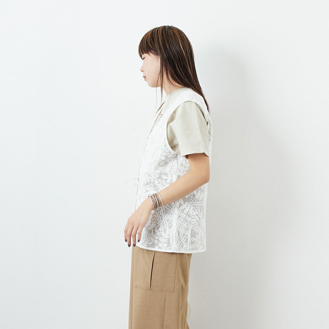 Jf Ready Made [ジェイエフレディメイド] 前後2WAYベスト [24993-JK] OFF WHITE &&モデル身長：167cm 着用サイズ：F&&