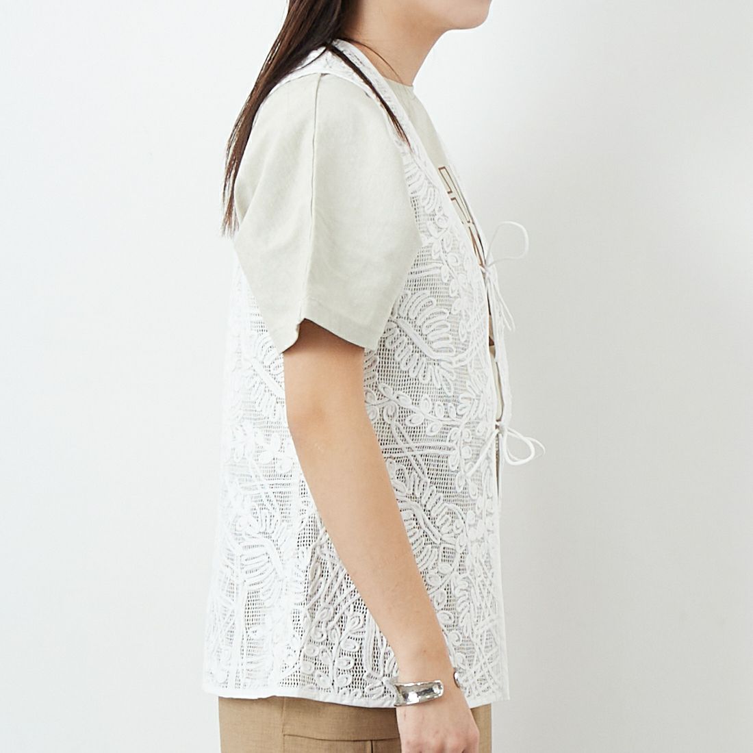 Jf Ready Made [ジェイエフレディメイド] 前後2WAYベスト [24993-JK] OFF WHITE &&モデル身長：167cm 着用サイズ：F&&