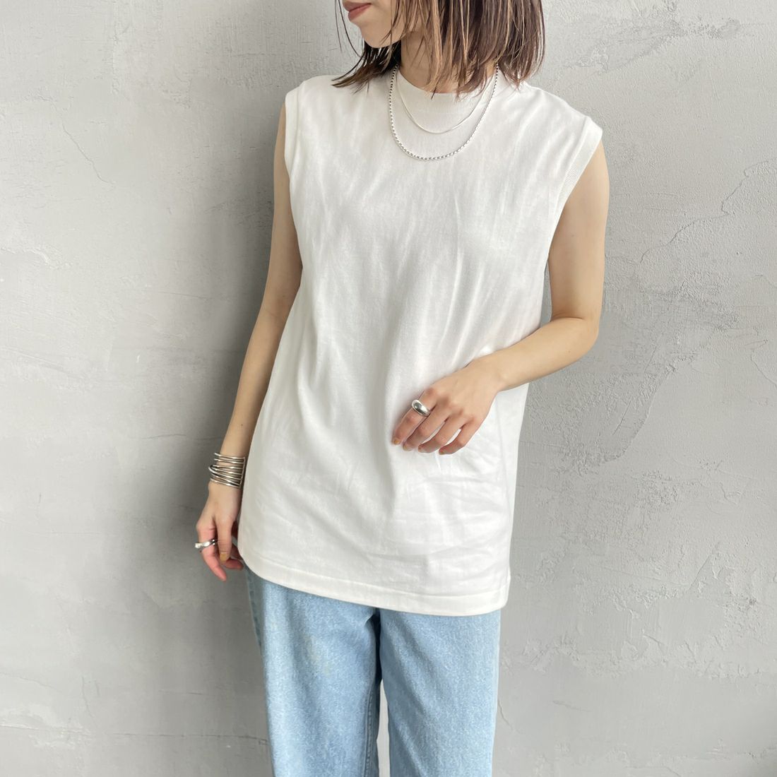Hanes [ヘインズ] 1P SHIRO スリーブレスTシャツ [HM3-B201] 010 ﾎﾜｲﾄ &&モデル身長：158cm 着用サイズ：S&&