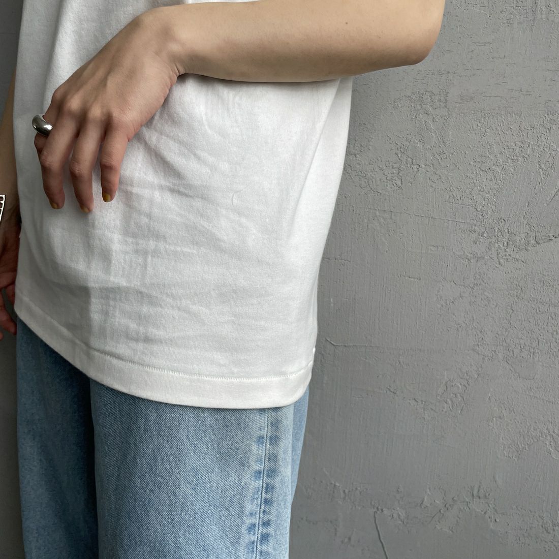 Hanes [ヘインズ] 1P SHIRO スリーブレスTシャツ [HM3-B201] 010 ﾎﾜｲﾄ &&モデル身長：158cm 着用サイズ：S&&