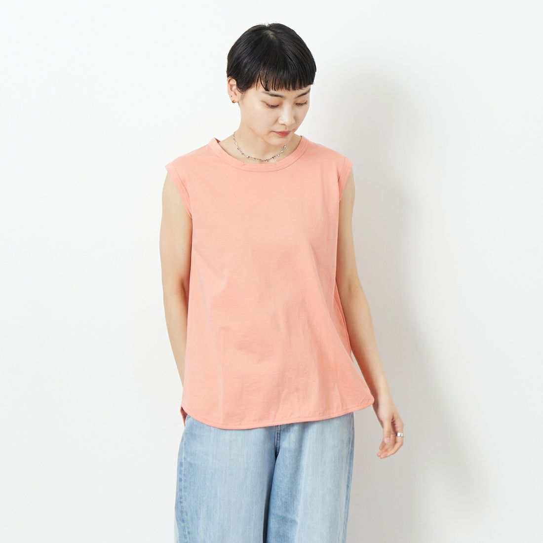61 APRICOT&&モデル身長：160cm 着用サイズ：F&&