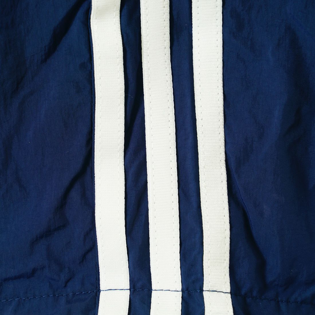 adidas Originals [アディダス オリジナルス] スリーストライプス ウーブン パラシュートパンツ [JUJ70] JD3127